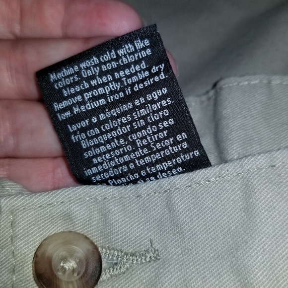 Khaki slacks size 34 x 34 - Picture 4 of 4